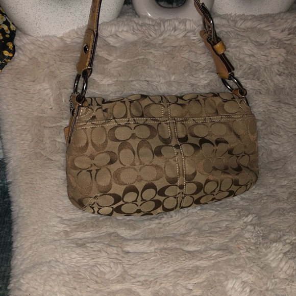 Vintage Coach Signature shoulder bag - Picture 2 of 7